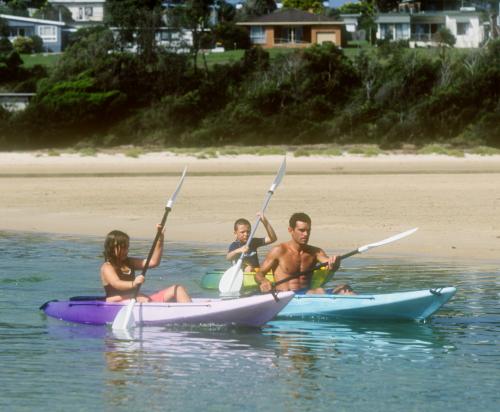 Squid 3.0m sit on top kayak by Australis Kayaks and Canoes, Kayaks  Australia - Sydney, Sit on top Sales